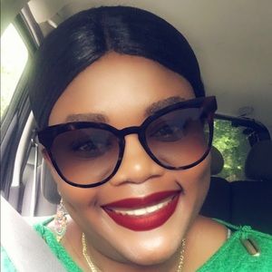 Meet your Posher, Murielle